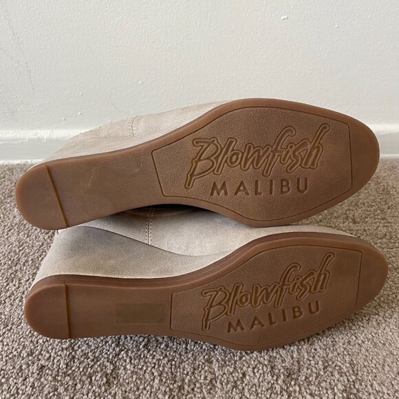 Blowfish Malibu Women's Praline Chelsea wedge booties in white sands NWOT - Picture 5 of 15